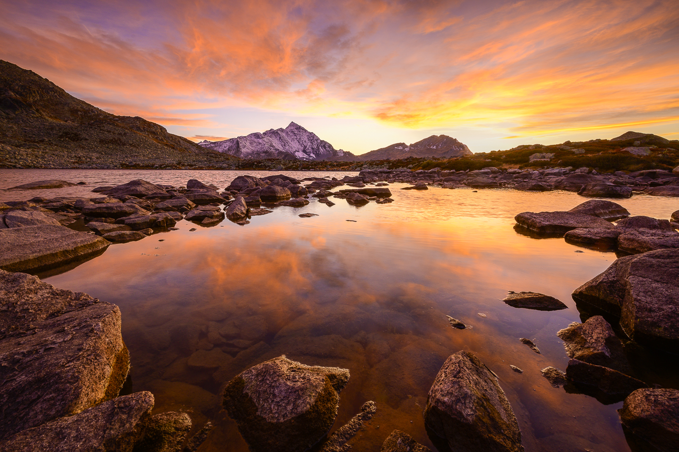 Bergsee ,Bergfotografie, Naturfotografie, Schweiz, Berge, Landschaftsfotografie, Fotografie, Alpen, Heimat, Wandbild, Fine Art Print, Koni Frey